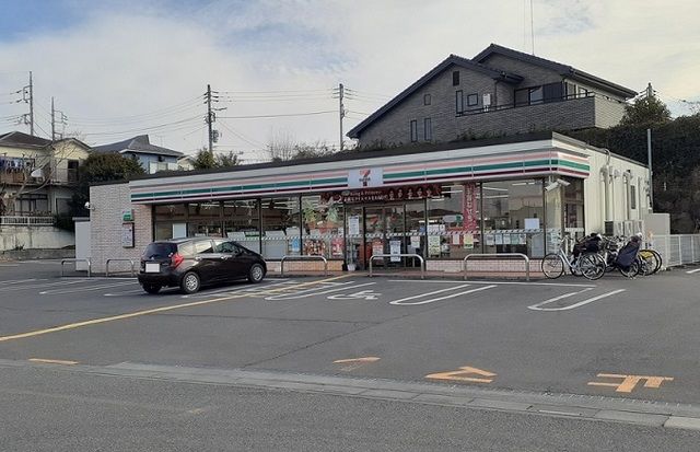 コンビニ　セブン　さいたま中尾駒前店（コンビニ）まで120m