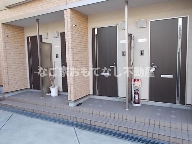 エントランス　プレザンスカメリア