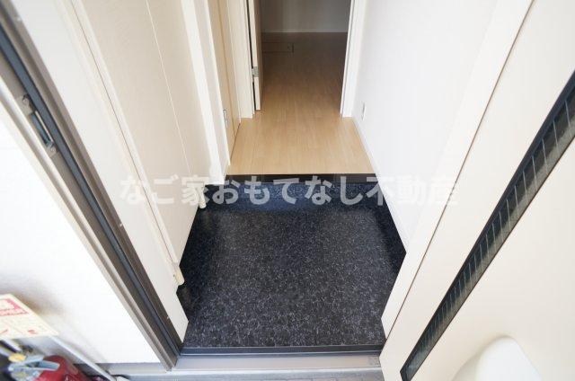 玄関　プレザンスカメリア