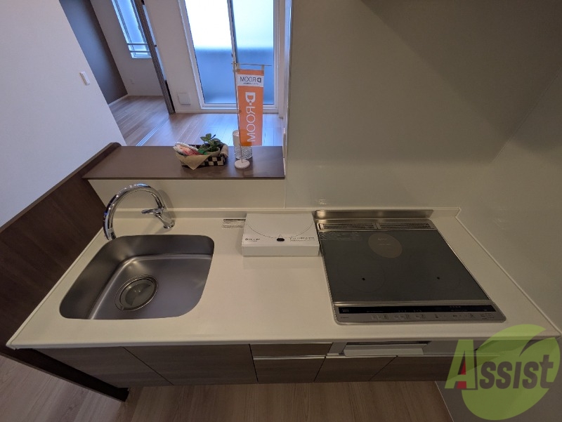 キッチン　こちらがキッチンです、お料理が捗りそうですね。