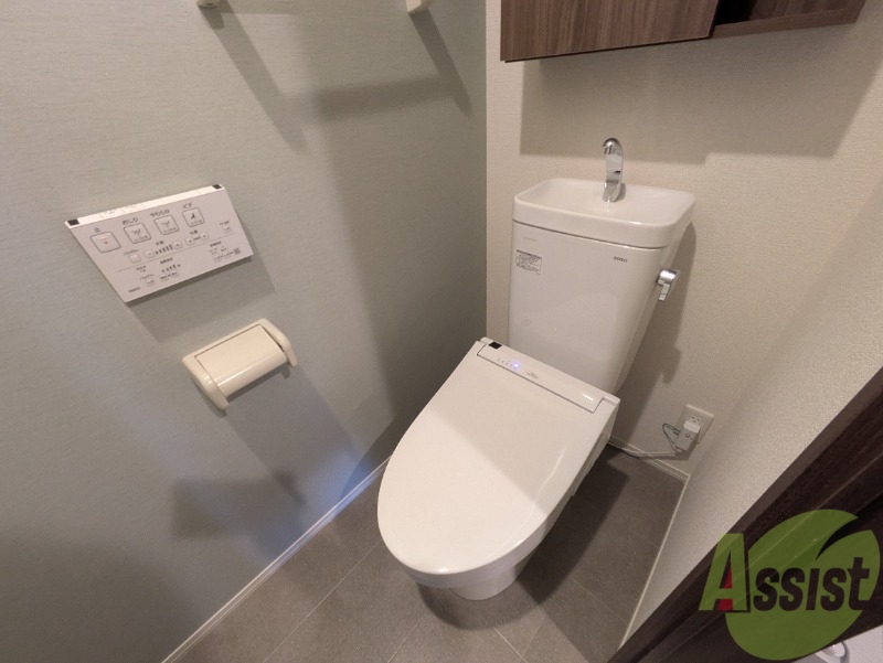 トイレ　トイレは暖房便座なので寒い冬でも安心ですね。