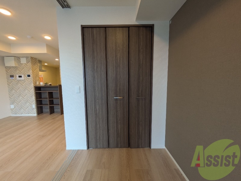 収納　収納スペースは両開きなので開けやすいですね。