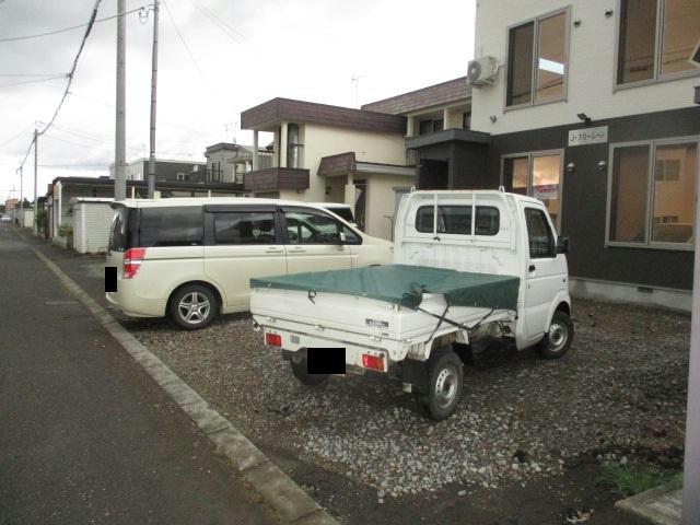 駐車場　駐車場