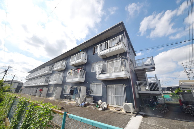 建物外観　～閑静な住宅地にございます～