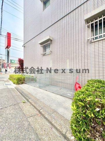 エントランス　毎日通るエントランスはこのようになっています