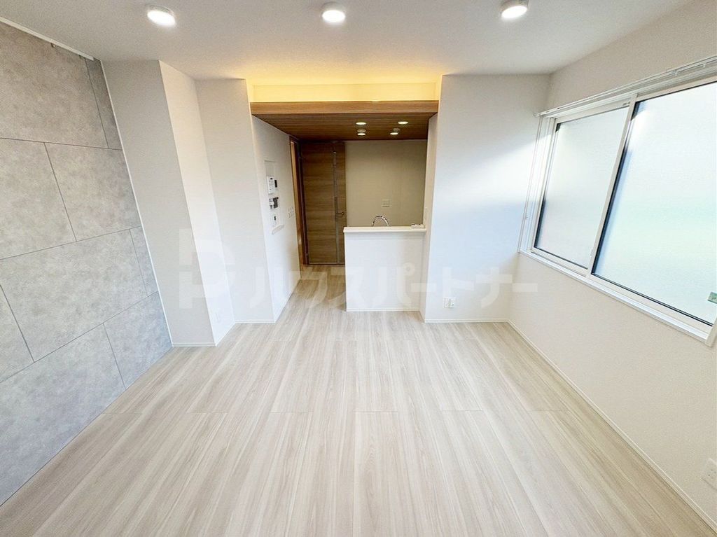 居室・リビング　エントランス