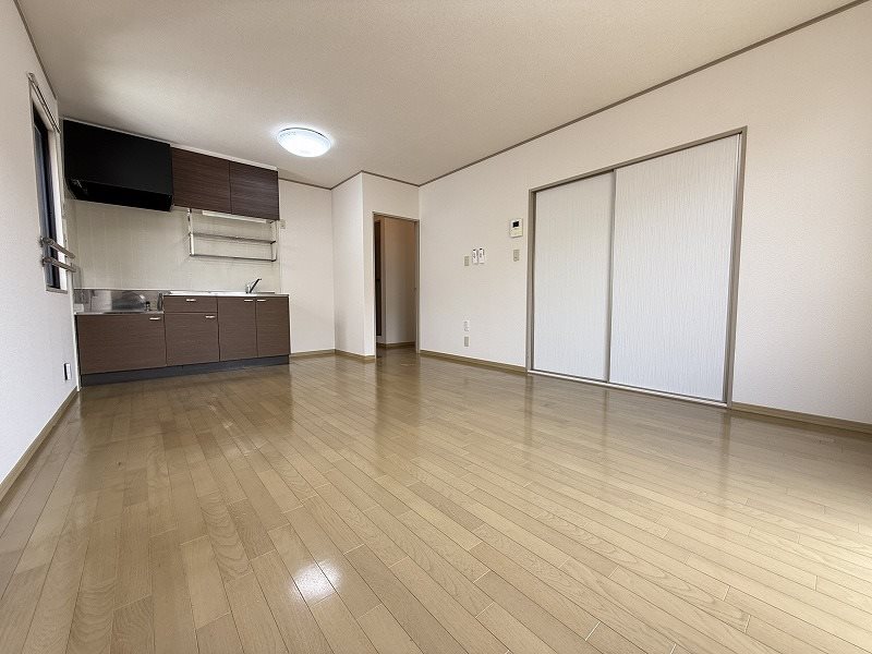 居室・リビング　※掲載情報と物件の現況が異なる場合、現況を優先するものとしま