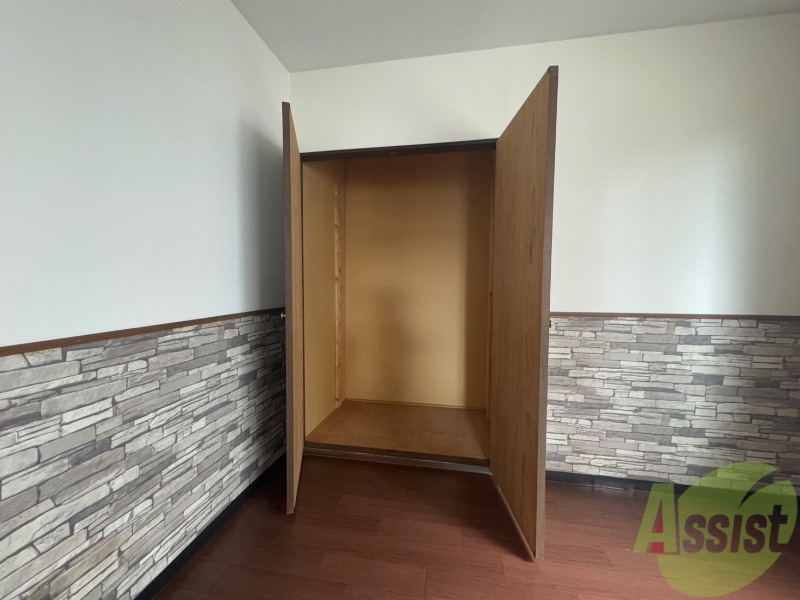 収納　収納もバッチリあるのでお部屋が片付きますよ！