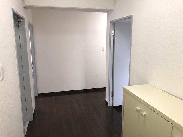 玄関　廊下