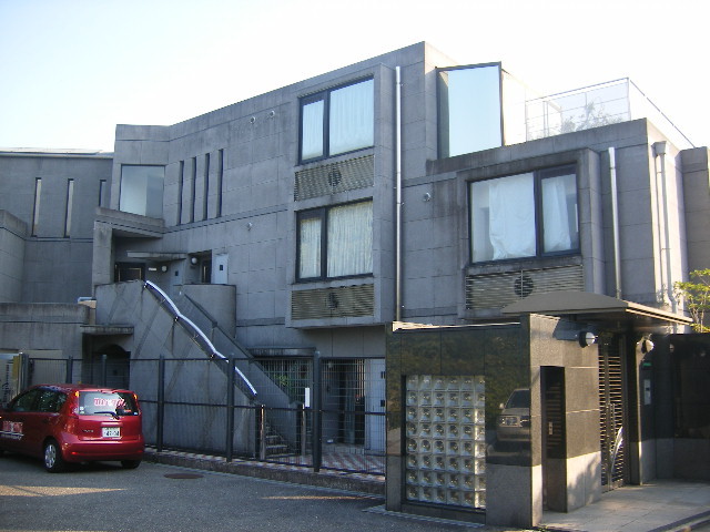 建物外観　タイル貼りの外観