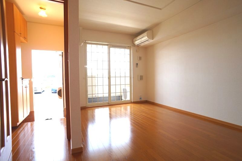 居室・リビング　図面と現状に相違がある場合には現状を優先