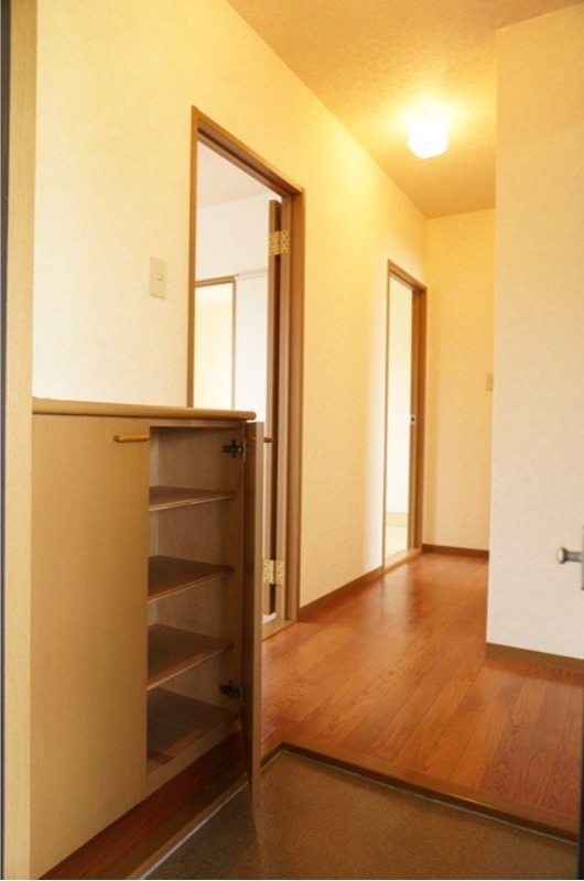 玄関　図面と現状に相違がある場合には現状を優先