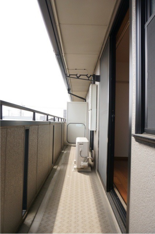 バルコニー　図面と現状に相違がある場合には現状を優先