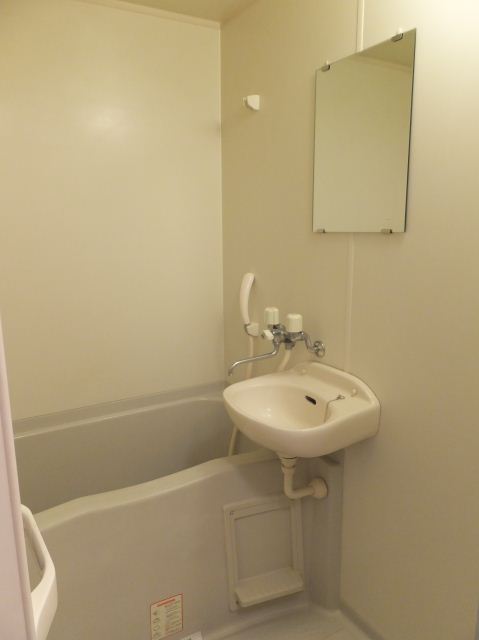 バス・シャワールーム　清潔感のある水まわり