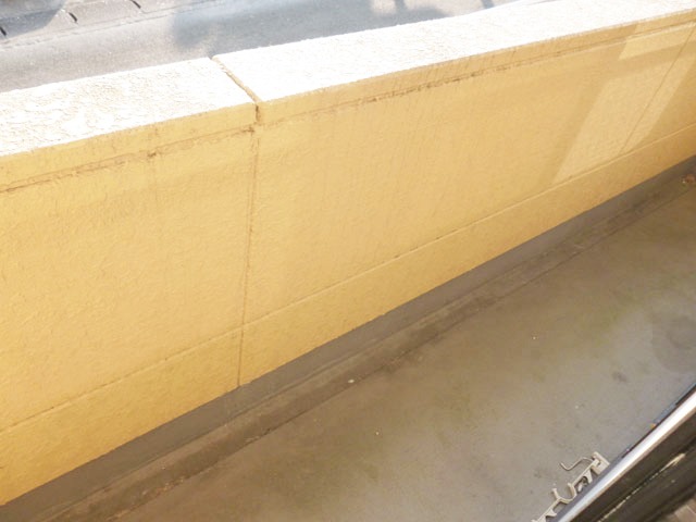 バルコニー　南西向きで日当たり良好♪