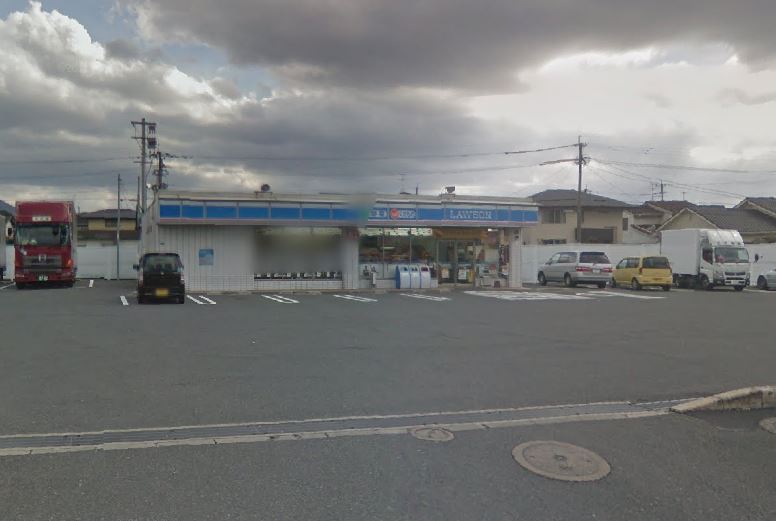 コンビニ　ローソン 八幡楠橋南店（コンビニ）まで530m
