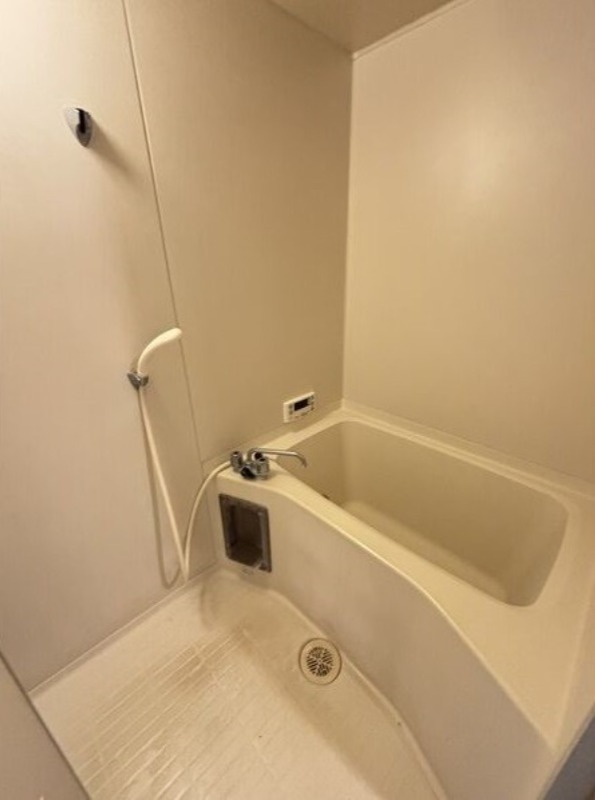 バス・シャワールーム　図面と現状に相違がある場合には現状を優先