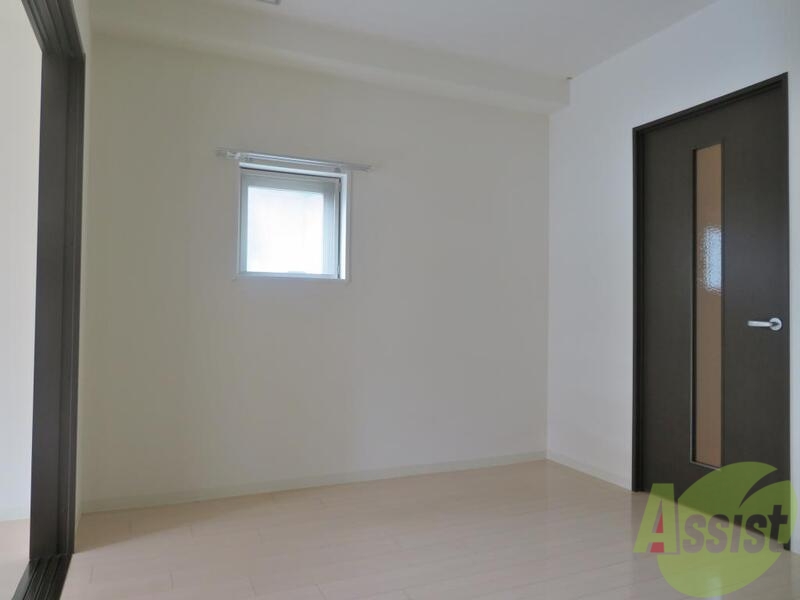 その他部屋・スペース　朝は窓からの光で目覚めることが出来ますね。