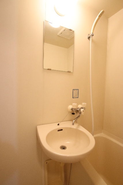 洗面設備　※別室の参考写真の為、現況優先です。