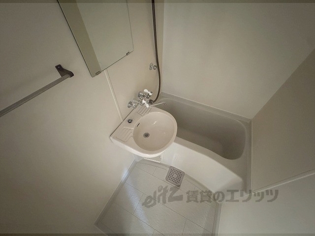 バス・シャワールーム　バス