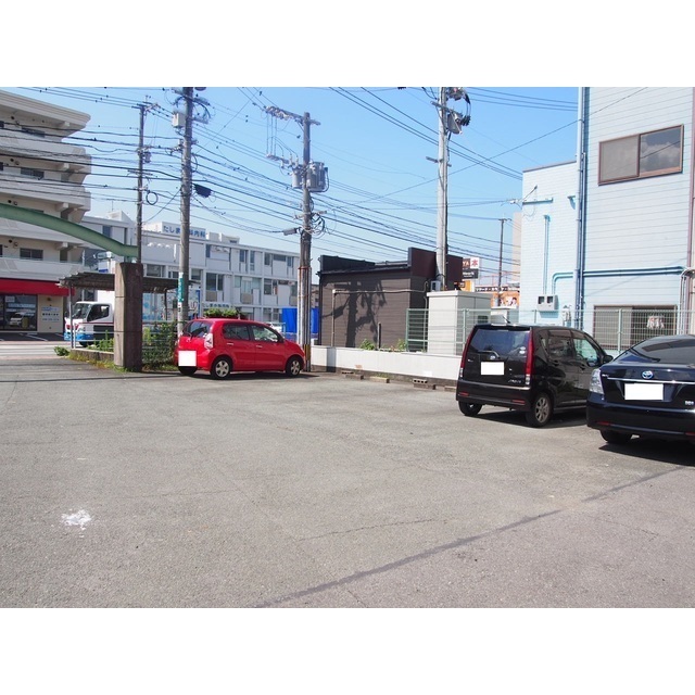 駐車場　敷地内駐車場