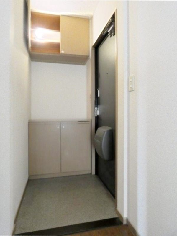 玄関　図面と現状に相違がある場合には現状を優先