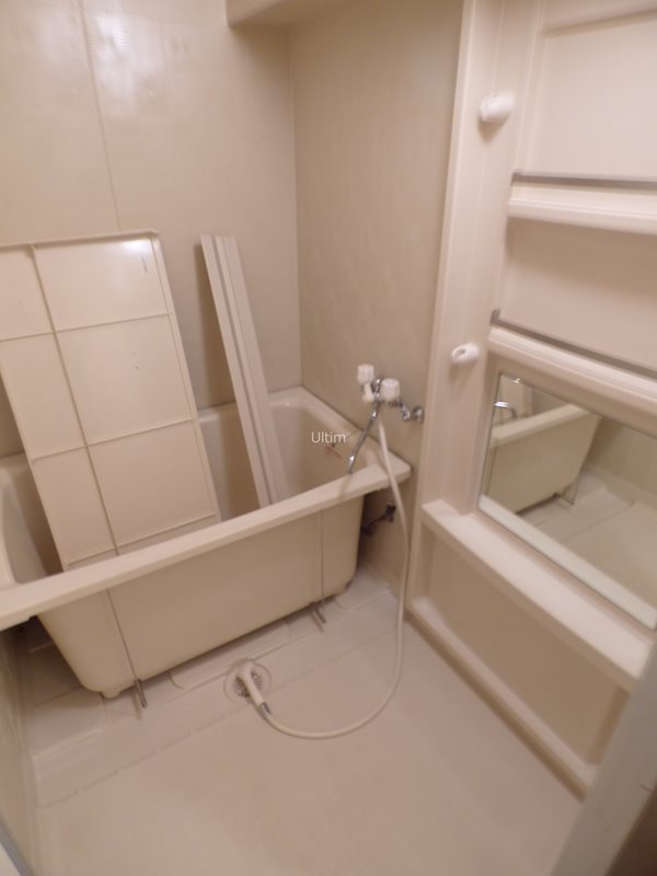バス・シャワールーム　別部屋のお写真です。ご参考までに！
