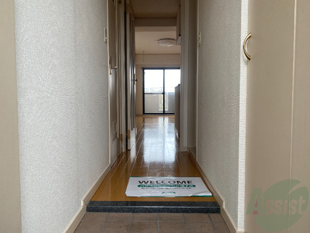 玄関　玄関廻りも広く、使いやすそうで良いですね～