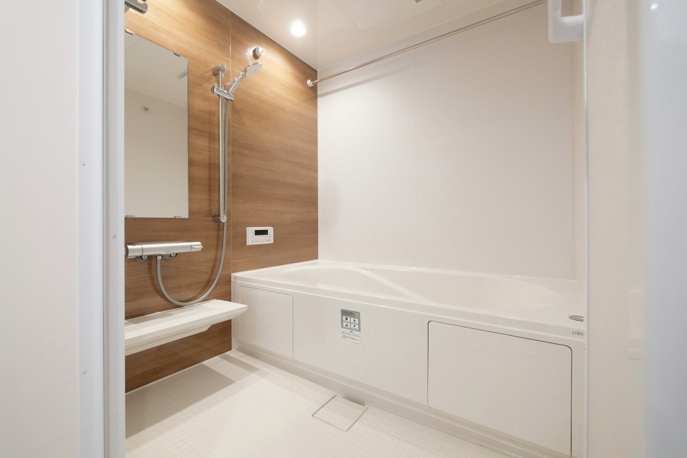 バス・シャワールーム　バス・シャワールーム