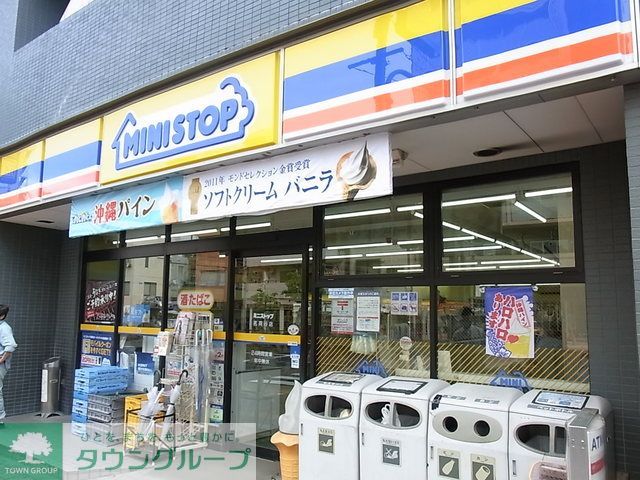 コンビニ　ミニストップ板橋四葉店（コンビニ）まで490m
