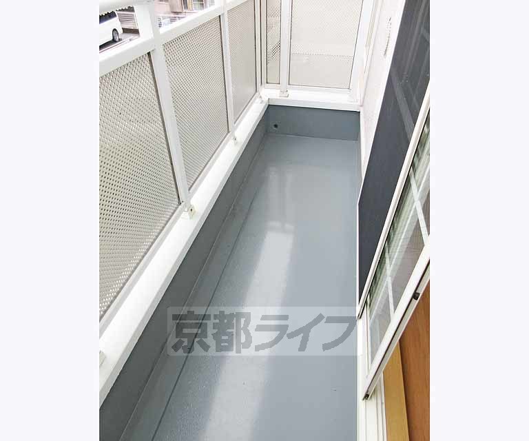 バルコニー　たくさん干せます・