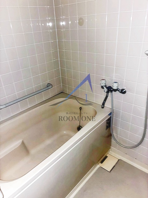バス・シャワールーム　お風呂です。