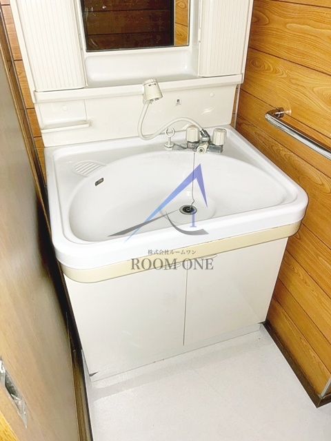 洗面設備　洗面台です。