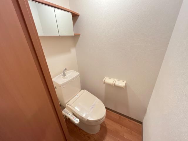 トイレ　シャワー付トイレ