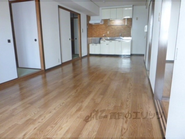 居室・リビング　リビング