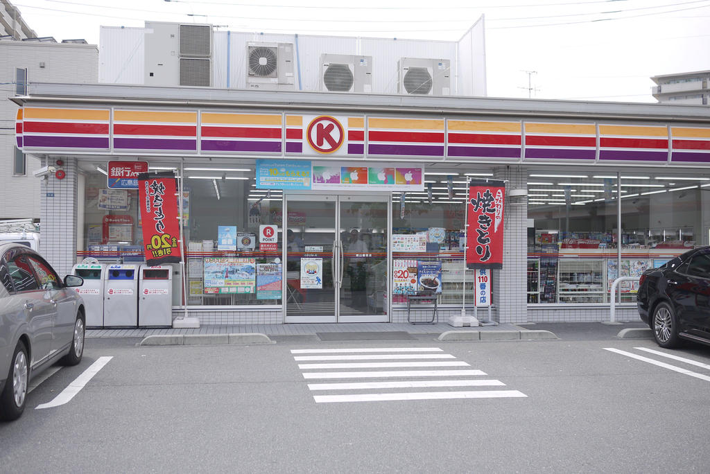 コンビニ　ローソン岡山大元駅前店（コンビニ）まで450m