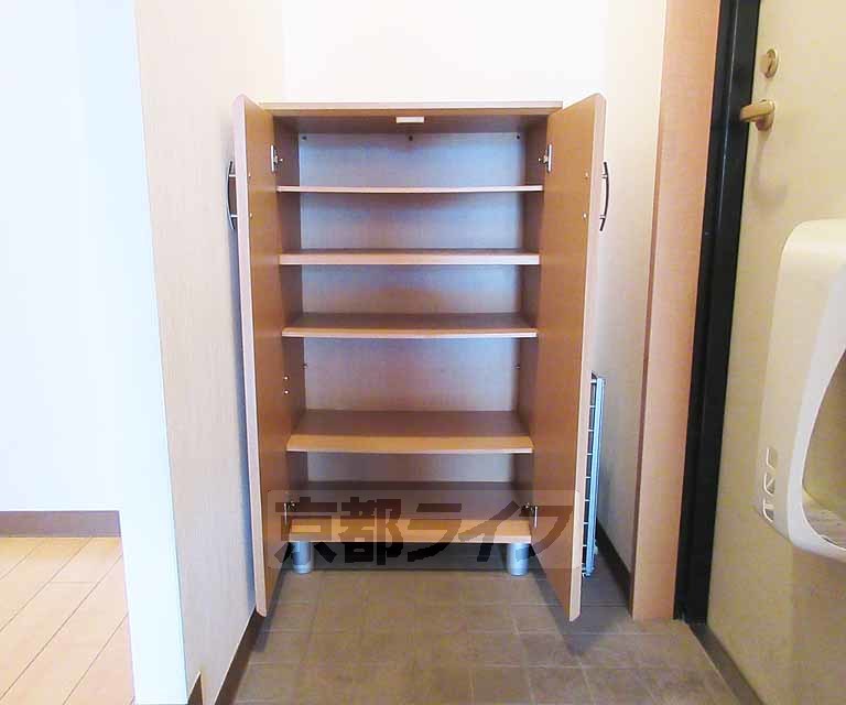 玄関　下駄箱あります！