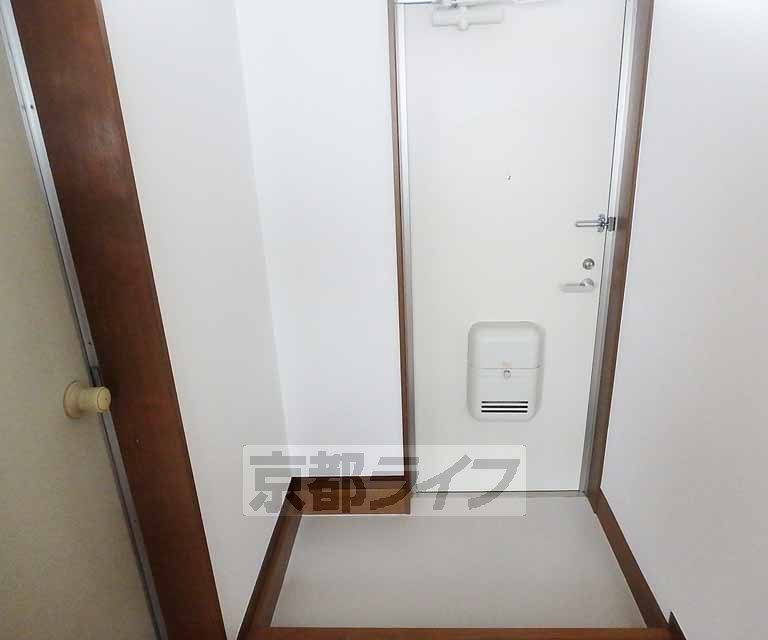 玄関　玄関ホールです