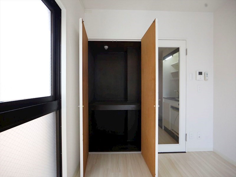 居室・リビング　洋室6帖　クローゼット付（収納充実してます）