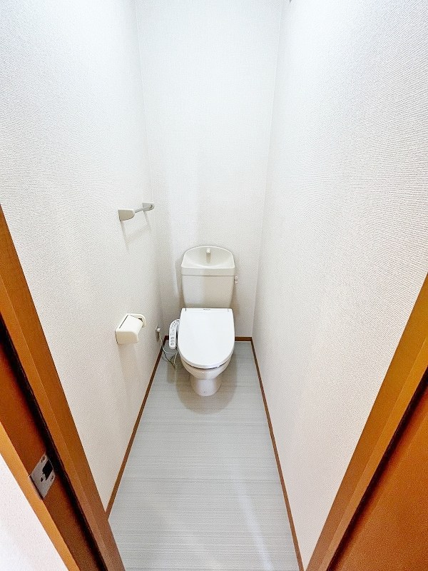 トイレ　★温水洗浄便座トイレ★