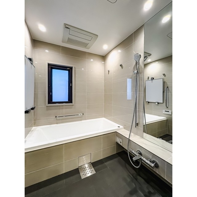 バス・シャワールーム　※写真は同タイプ住戸です。