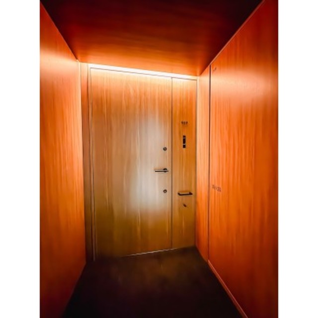 玄関　※写真は同タイプ住戸です。