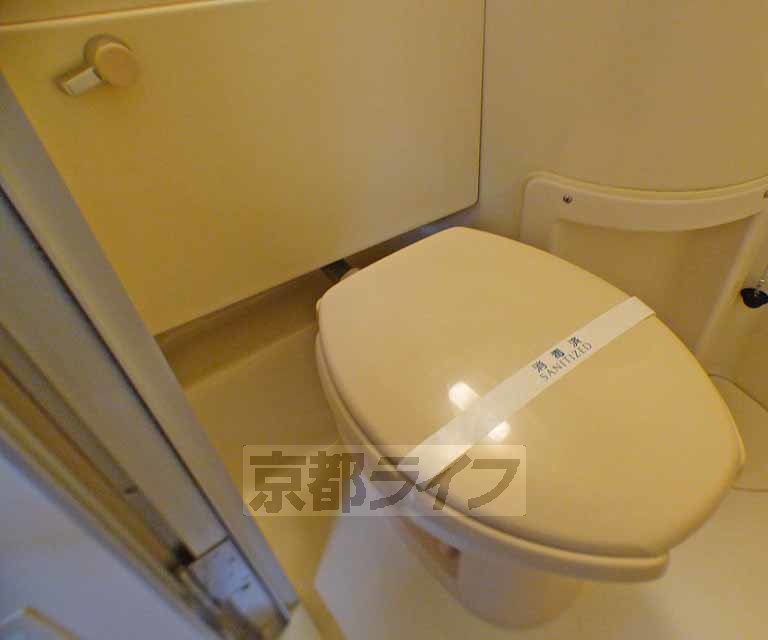 トイレ　ユニットバスのトイレです。