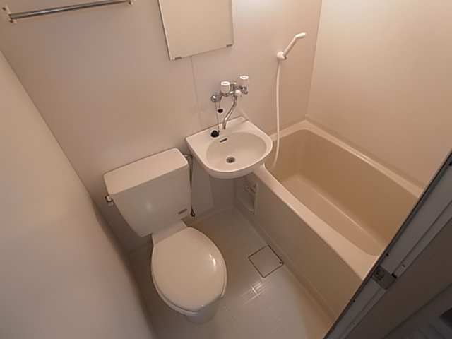 バス・シャワールーム　バスルーム