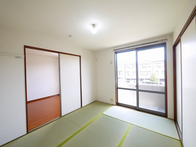 その他部屋・スペース　落ち着いた雰囲気の和室付きです