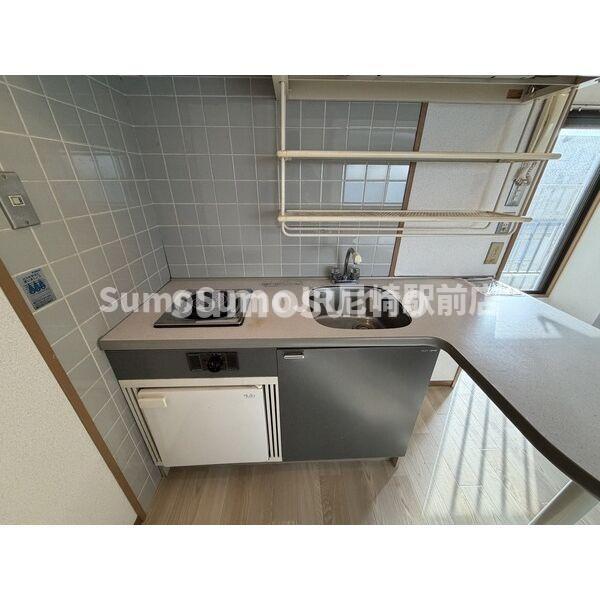 キッチン　コンパクトなキッチンで掃除もラクラク