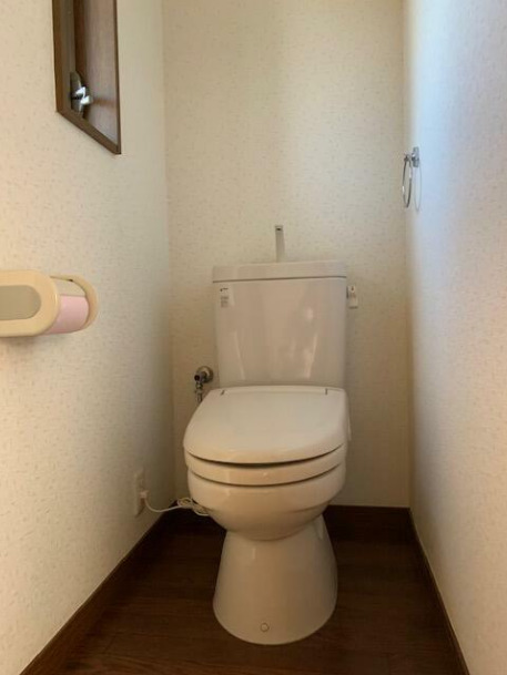 トイレ　トイレもきれいです