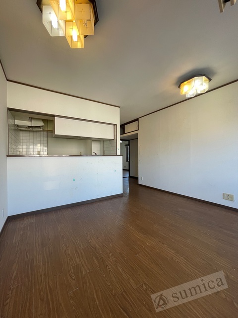 居室・リビング　使い勝手のいいリビングですね♪♪