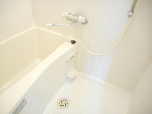 バス・シャワールーム　シングルレバー水栓！