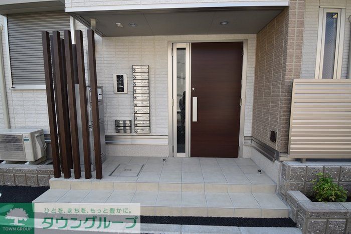 エントランス　★お部屋探しは株式会社タウンハウジング東京まで★